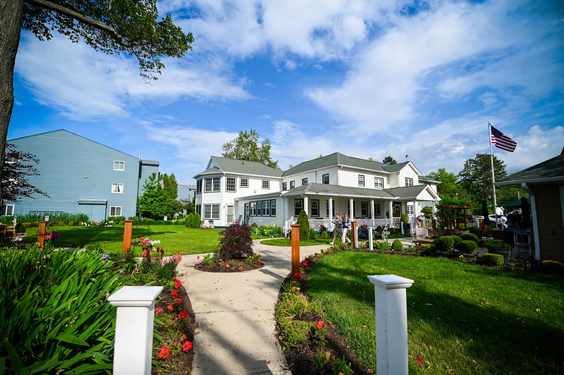 The Lake House Inn, a lake wedding venue in Perkasie, Pennsylvania