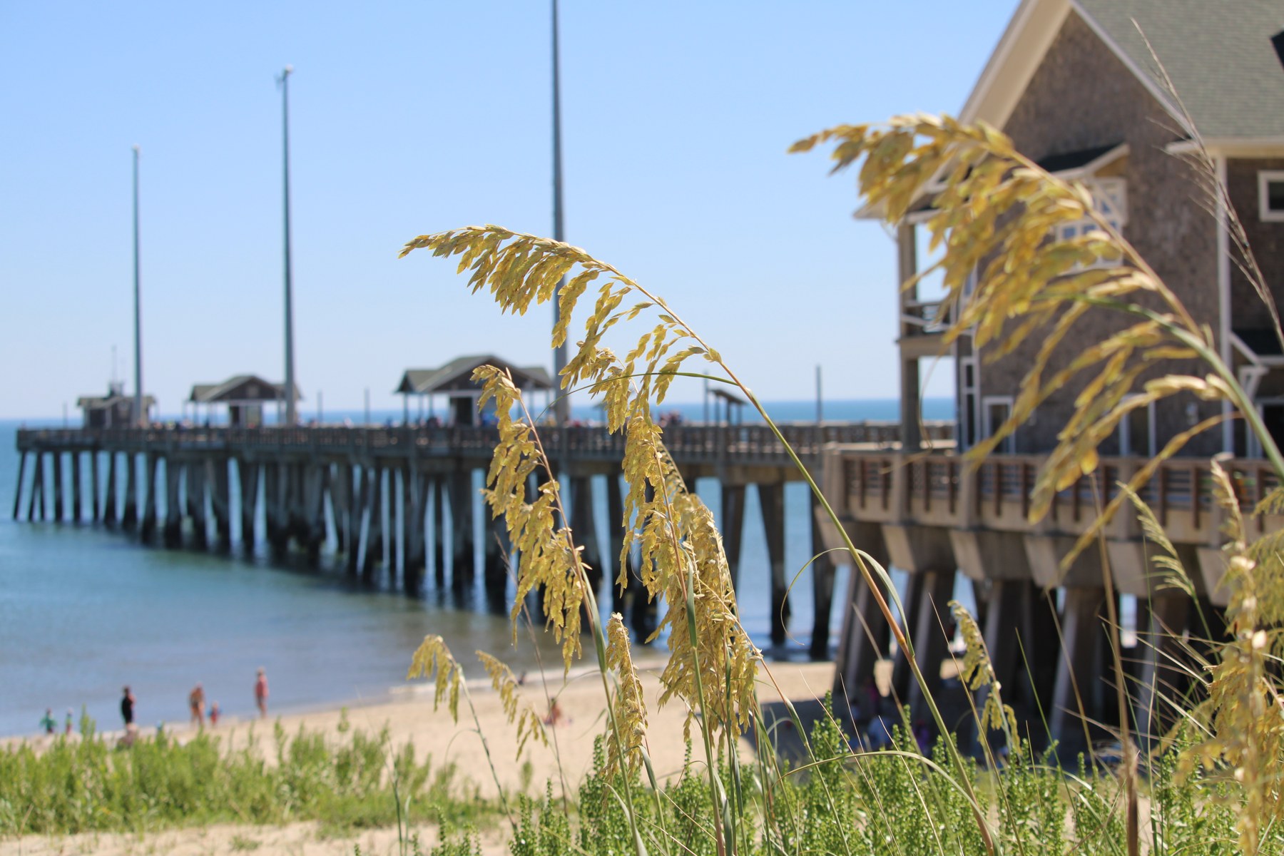 Jennette's Pier, a beach wedding venue in Nags Head, North Carolina