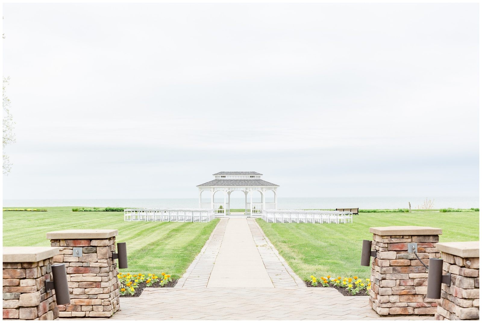The Lodge at Geneva-on-the-Lake, a lake wedding venue in Geneva, Ohio