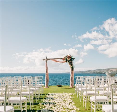 Mauna Kea Beach Hotel, a beach wedding venue in Kohala Coast, Hawaii