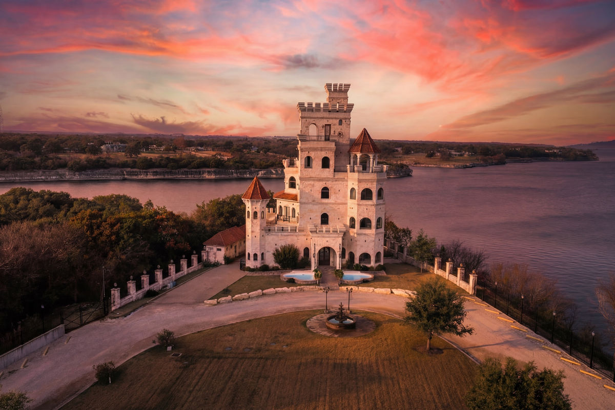 Parsons Castle, a barn wedding venue in Salado, TX