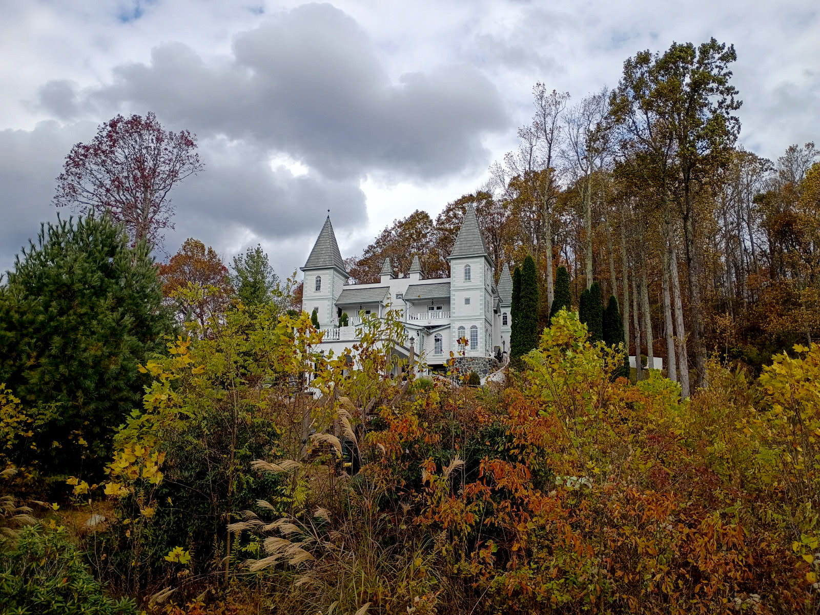 Smithmore Castle, a barn wedding venue in Spruce Pine, NC