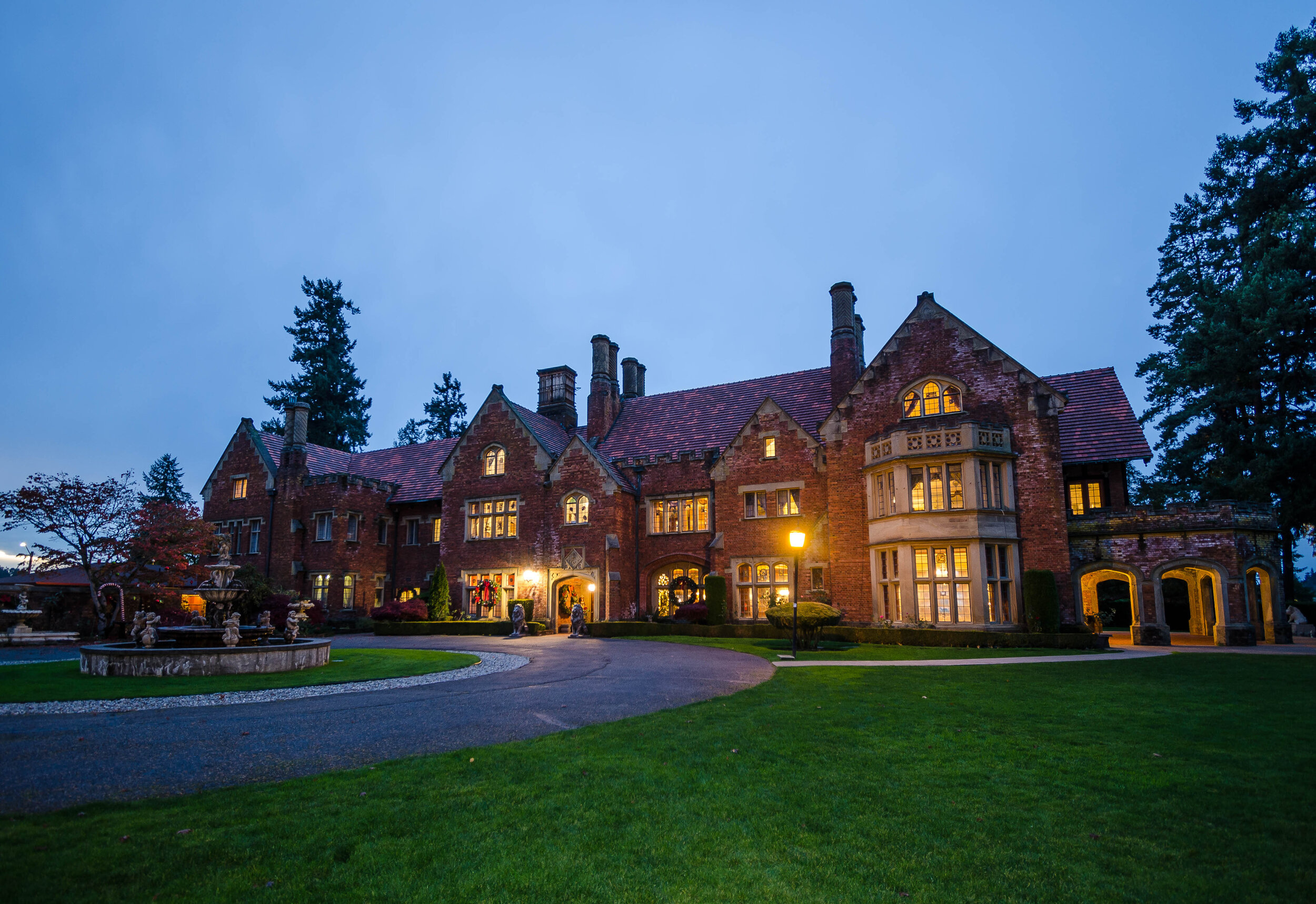 Thornewood Castle gallery photo 2 — English Tudor Gothic Castle in Lakewood, WA