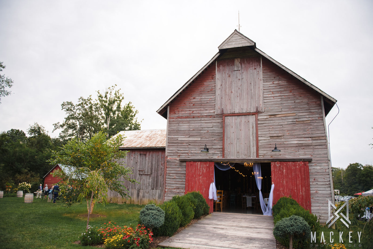 Crested Hen Farms, a barn wedding venue in High Falls, New York