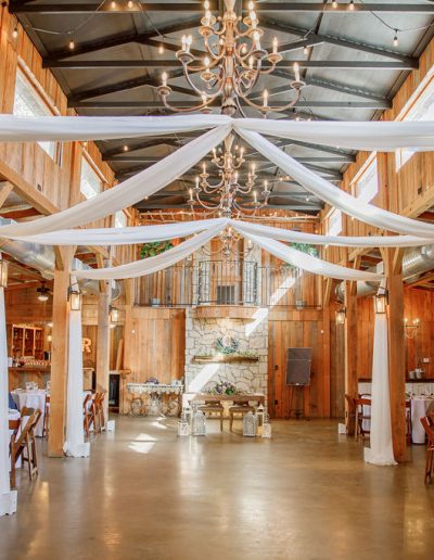 Oaks & Evergreen at Stone Oak Ranch gallery photo 3 — Lakeside Ranch Barn in Lampe, Missouri